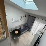 Cosy - Petit Parilly Апартаменты