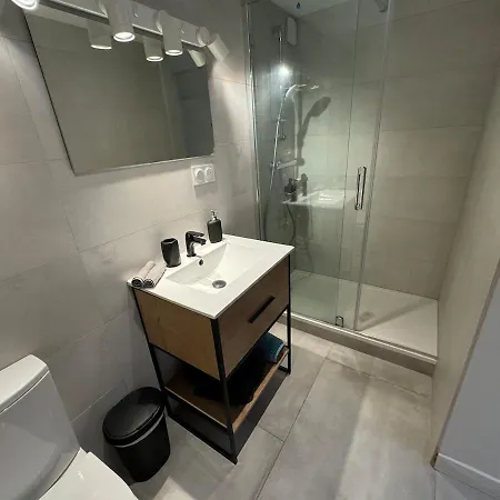 - Petit Parilly Apartment